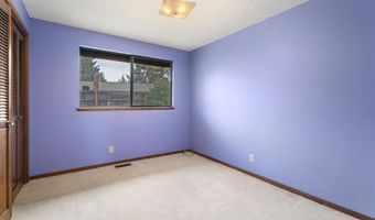 1869 NE Moonglow Ct, Bend, OR 97701