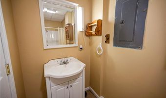946 Gardner Springs Rd SE, Adairsville, GA 30103