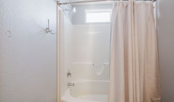 1546 Daisy Dr, Elko, NV 89801