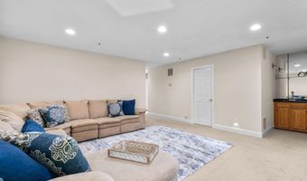 10023 STERLING Ter, Rockville, MD 20850