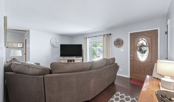 813 Pearse Ave, Auburn, IN 46706