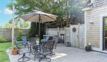 57 Warren Ave, Middletown, RI 02842