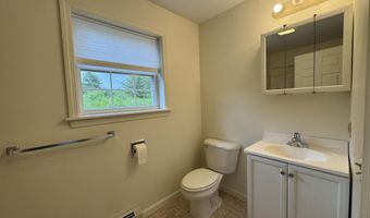 541 Kenduskeag Ave, Bangor, ME 04401