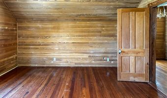 78 12th St, Apalachicola, FL 32320