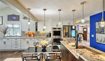 138 Jenckes Hill Rd, Lincoln, RI 02865
