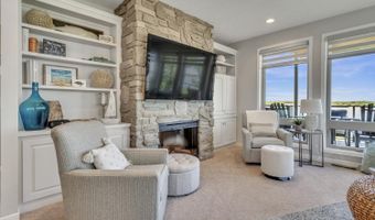 425 240th Ave #206, Arnolds Park, IA 51331