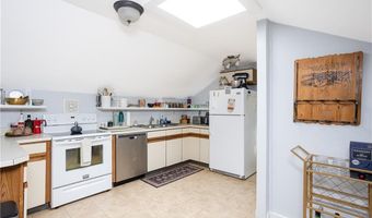 85 Mill St, Newport, RI 02840