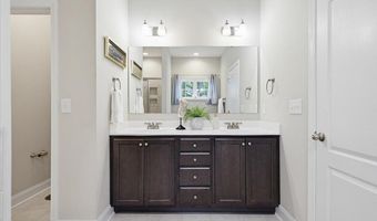 598 E L Ives Dr, Aberdeen, NC 28315