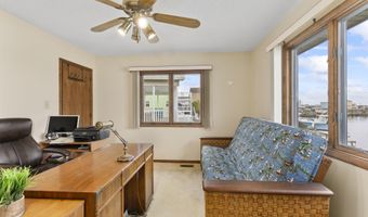 221 Smith St, Atlantic Beach, NC 28512