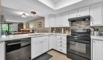 255 Portage Lakes Dr E, Akron, OH 44319