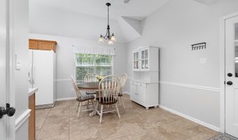 7686 SHADOW Gln, Bartlett, TN 38002