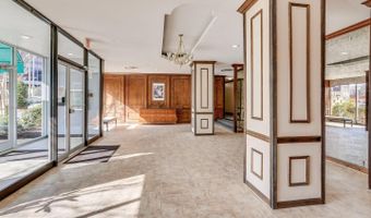 5565 COLUMBIA Pike 210, Arlington, VA 22204