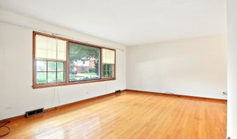 506 E Valley Ln, Arlington Heights, IL 60004
