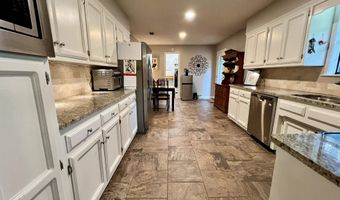 2 Glendale Ct, Arkadelphia, AR 71923