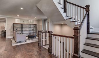 5700 TANGLEWOOD Dr, Bethesda, MD 20817