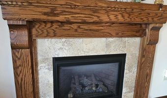 204 NE 21st Ave, Aberdeen, SD 57401