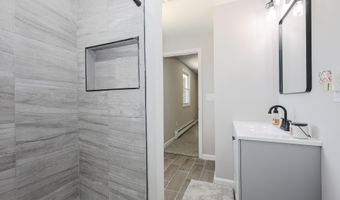 299 High St, Candia, NH 03034