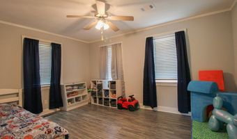 502 Hutchinson Ave, Adel, GA 31620