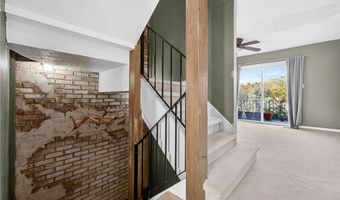 824 S Chillicothe Rd 11, Aurora, OH 44202