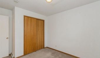 206 Buckeye Ln, Riverside, IA 52327