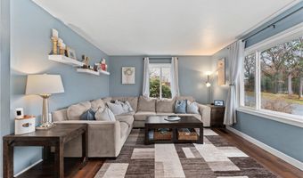 903 Roberts St, Altoona, WI 54720