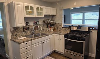 911 LINN St, Atlantic, IA 50022