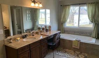4082 Kelsey Ave, Adrian, MI 49221