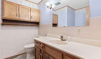 800 E Prairie Ln, Ash Grove, MO 65604
