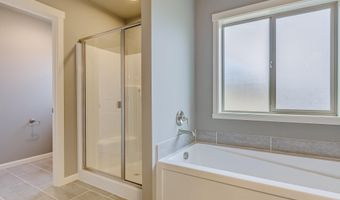 762 NW 28th St Plan: Plan 2364, Battle Ground, WA 98604