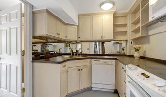7413 REBECCA Dr, Alexandria, VA 22307