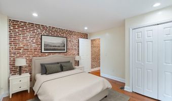 543 N KENWOOD Ave, Baltimore, MD 21205