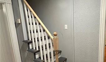 69 Whipple Ave, Cranston, RI 02920