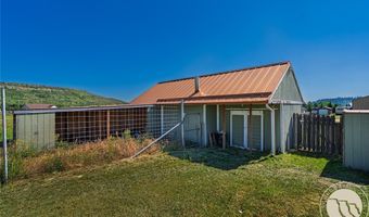53 Circle T Ln, Absarokee, MT 59001