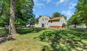 4 Michele Dr, Middletown, NJ 07748