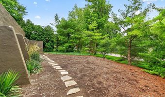 1980 Hillside Dr, Columbus, OH 43221