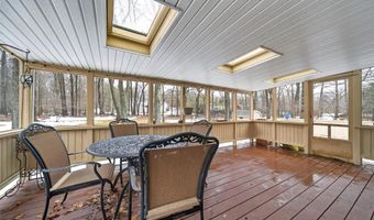 9 Eros Dr, Airmont, NY 10952