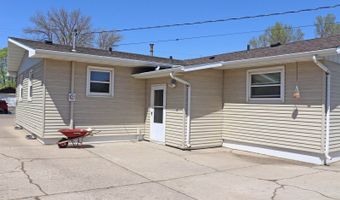 729 S 16th St, Bismarck, ND 58504