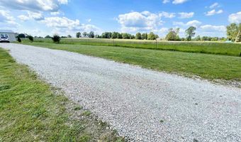 806 Autumnwood Rd, Ash Flat, AR 72513