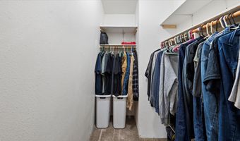 317 7th St, Benton City, WA 99320