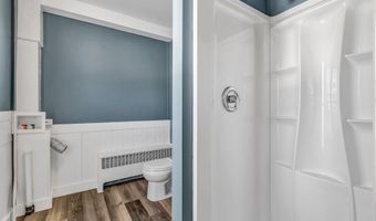 327 Essex St, Bangor, ME 04401