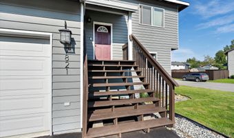 7821 Charlotte Cir, Anchorage, AK 99502