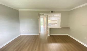 121 OYSTER BAY Cir 320, Altamonte Springs, FL 32701