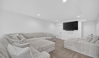 1403 19th St SE, Altoona, IA 50009