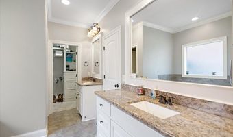 117 Twin Oaks Dr, Brandon, MS 39047