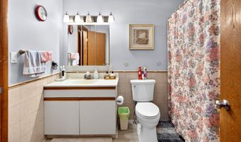 103 Greenwich Dr, Albany, NY 12203