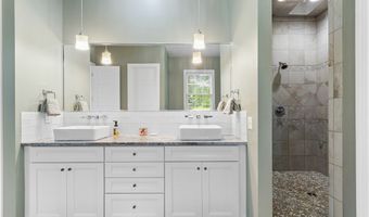 450 Hartville Rd, Atwater, OH 44201