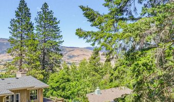 1105 Ivy Ln, Ashland, OR 97520