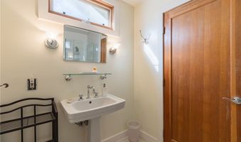 2305 Sugarloaf Dr, Agoura Hills, CA 91301