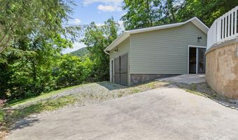 189 Poverty Branch Rd, Barnardsville, NC 28709