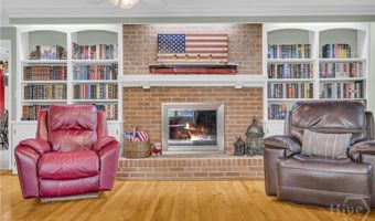 155 Devereux Dr, Athens, GA 30606